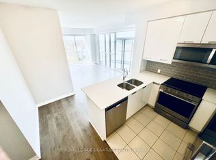 35 Watergarden Dr #2318, Mississauga, ON L5R 0G8