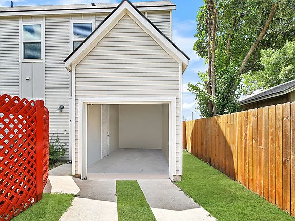 4th image of 6304 Laird Dr #2
