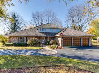 22945 W Lochanora Dr, Lake Zurich, IL 60047