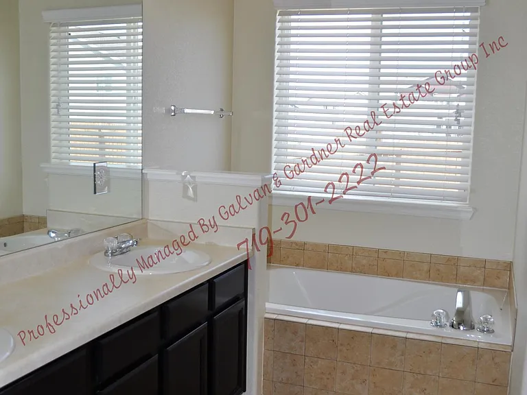 6111 Rocking Chair Ln — Photo 18