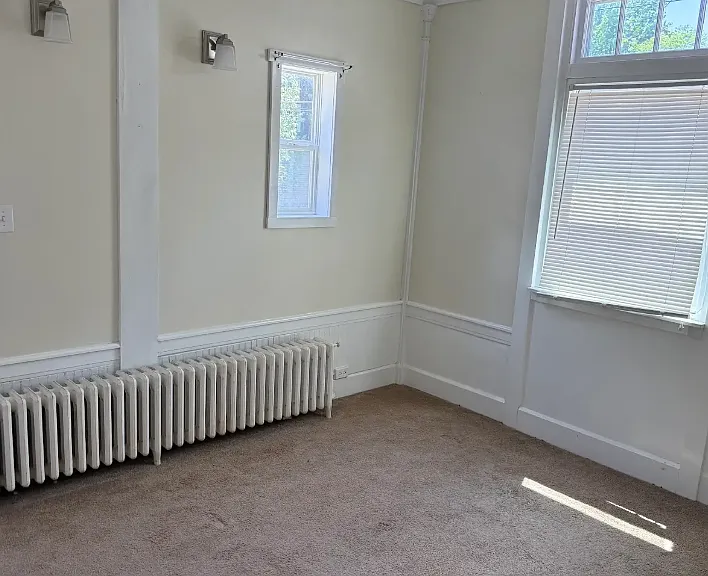462 Glen St #2 — Photo 9
