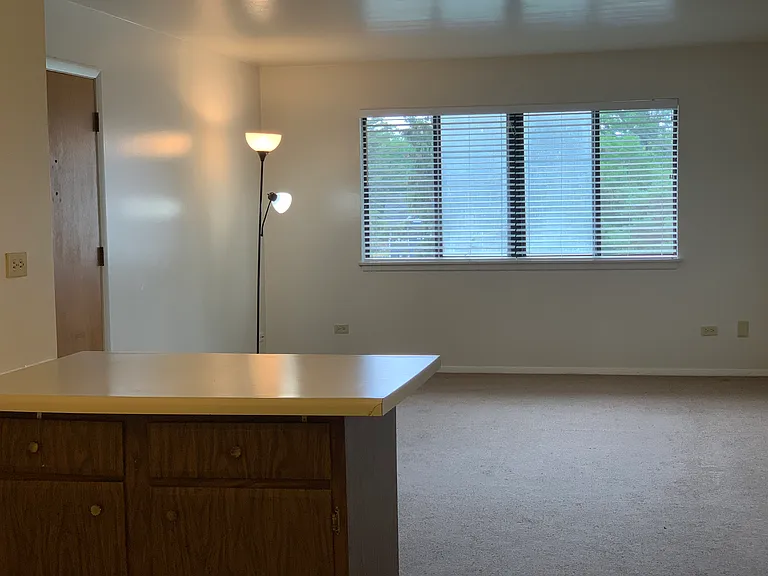 726 Grand Ave — Photo 6