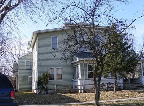 View from Pearl St. 12th St. on the right.