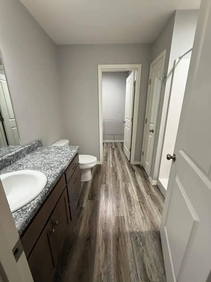W Kimberly Ct, Clever — Photo 4