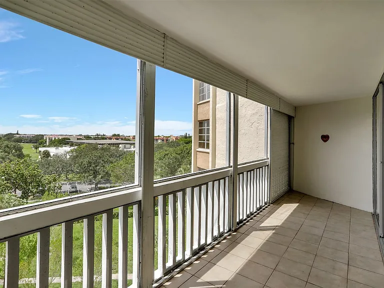 6921 Environ Blvd #6O — Photo 23