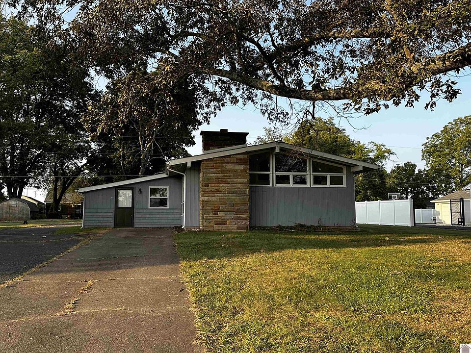 1st image of 534 Lakeview Dr