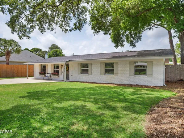 303 Ohio Pl NE, Fort Walton Beach, FL 32548