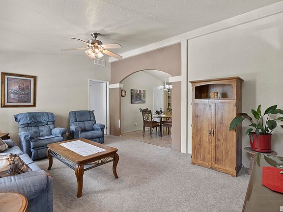 3rd image of 145 Guildwood Dr
