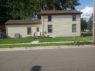 2nd image of 41 Pierson St