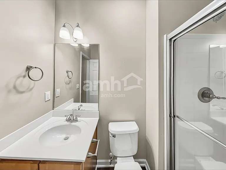 406 Howell Xing — Photo 18