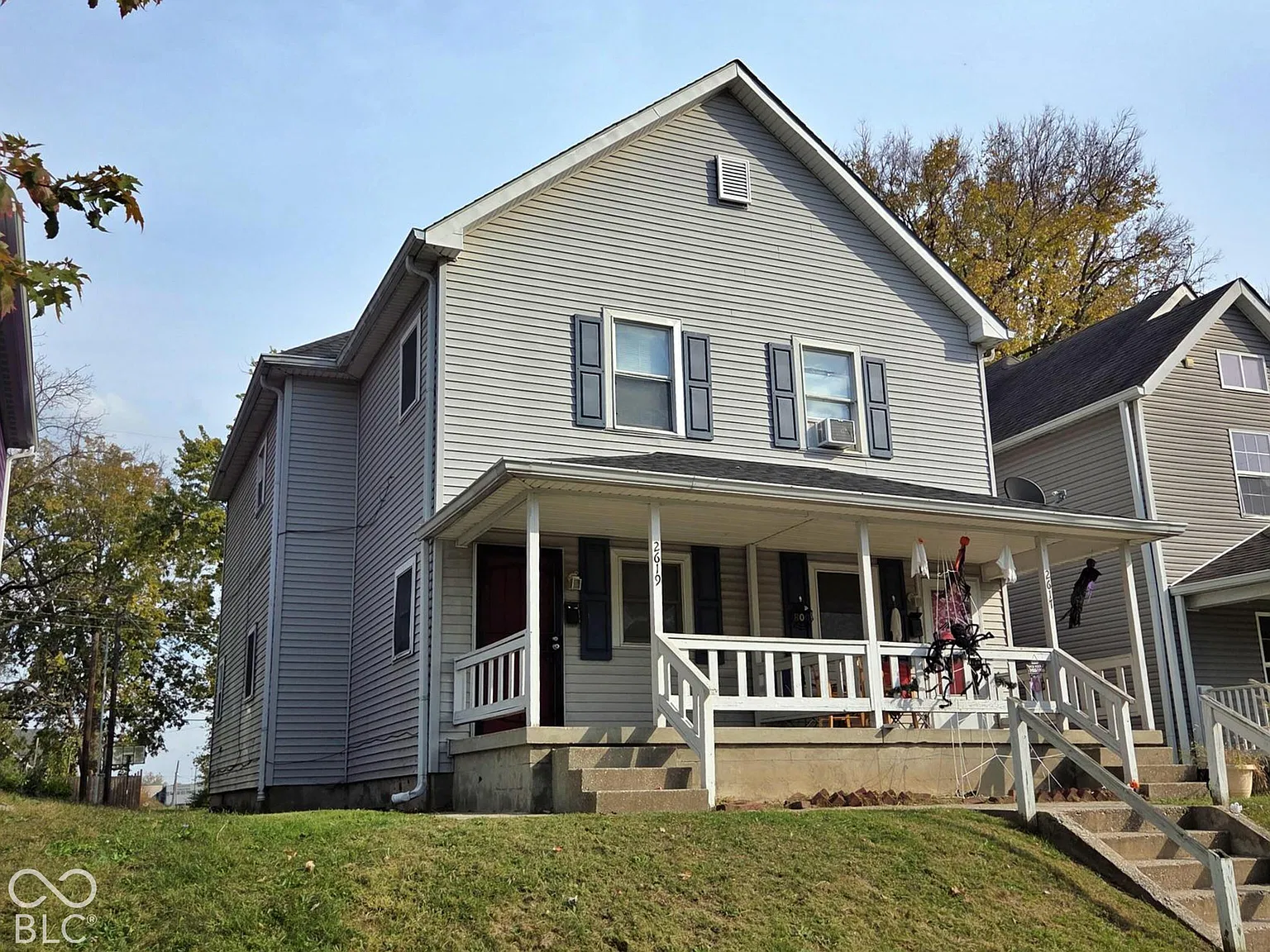 3 bed, 1.5 bath, 1387 sqft, $1,325 — Photo 2