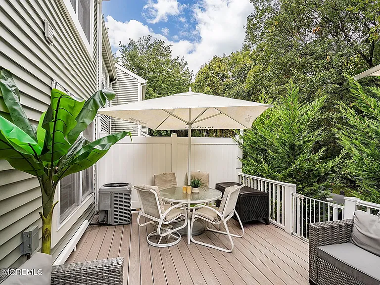 19 Horseshoe Ct #19 — Photo 21