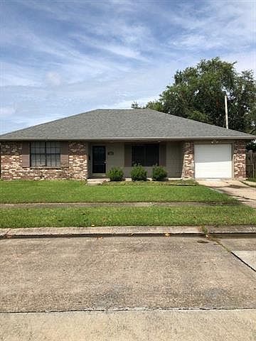 1st image of 304 Sugarpine Dr