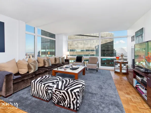 721 5th Avenue image 1 of 10