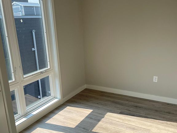 5th image of 808 N 19th St #403