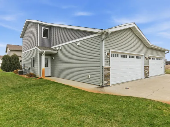 515 Faith Ln, Saint Joseph, MN 56374