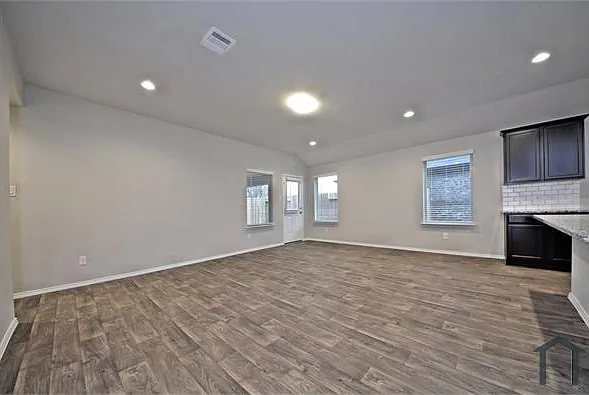 1510 Ashford Bend Ln — Photo 15