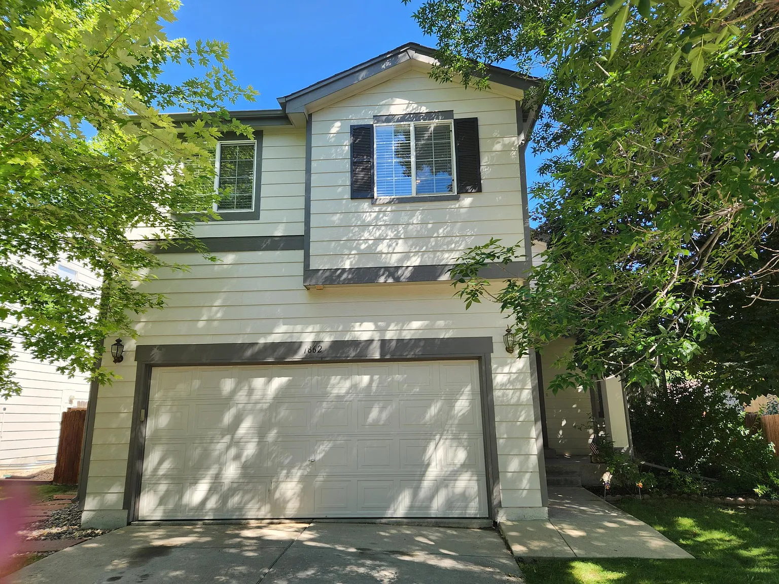 4 bed, 2100 sqft, $2,800 — Photo 1