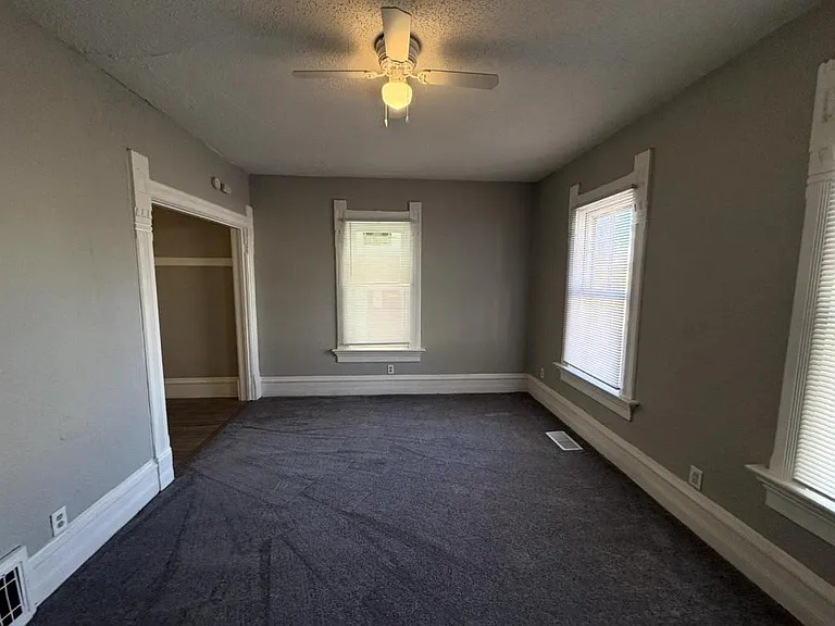 2708 7th Ave — Photo 15