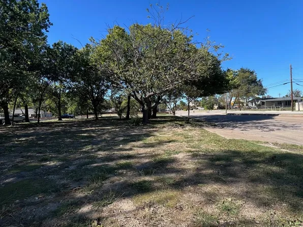 9724 Michael Ln, Dallas, TX 75228