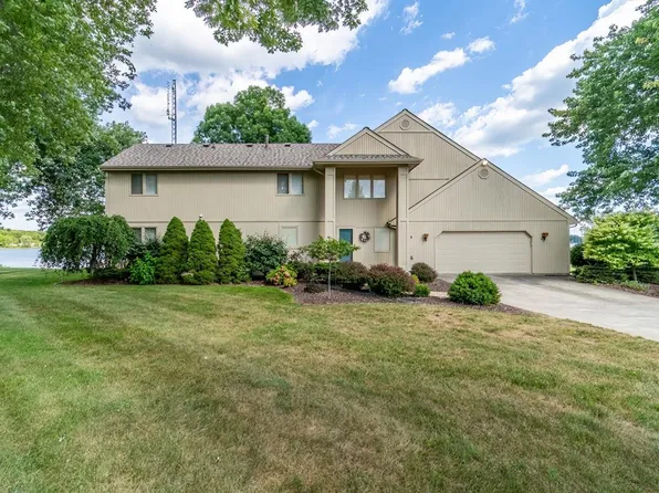 35 John Ct, Fremont, IN 46737