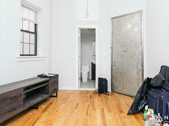 5th image of 381 S 3rd St #2Q