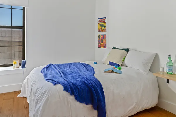 Rented by Roomors Living Inc | media 27