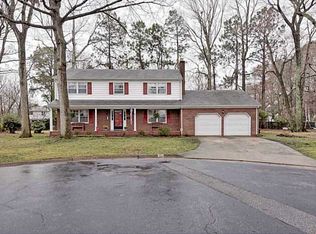 500 Roaring Springs Cir, Hampton, VA 23663