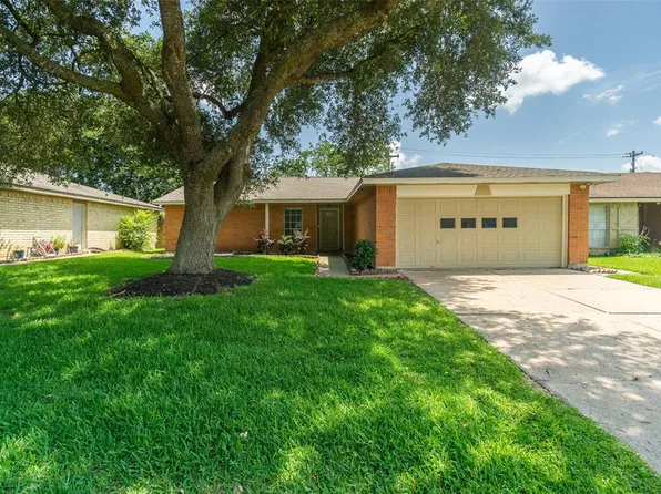 6128 Brookdale Drive, League City, TX 77573
