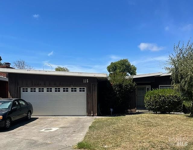 1st image of 115 Hackett Court