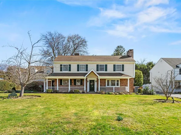 22 Orchard Drive, East Williston, NY 11596