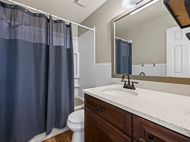3811 Findlay Ln — Photo 6