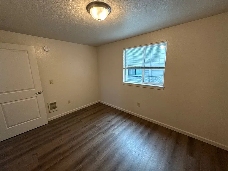 917 Bryan Ct — Photo 22