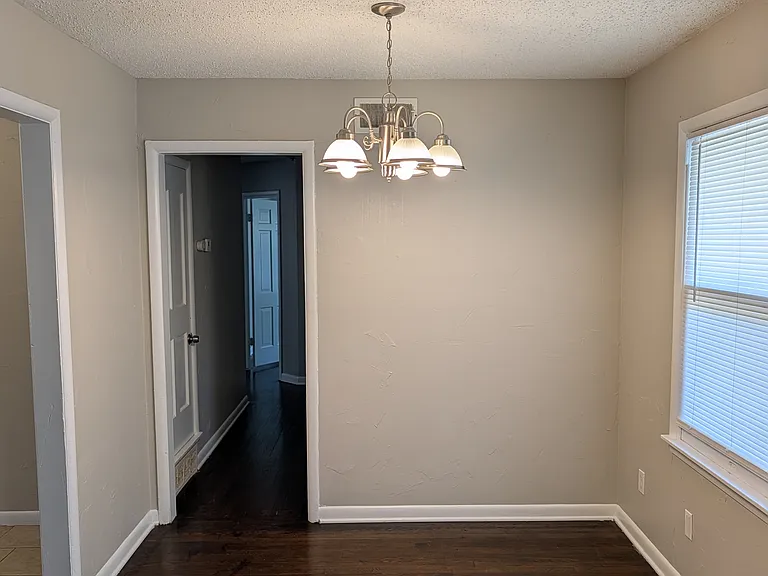 1825 Meyers Pl — Photo 8