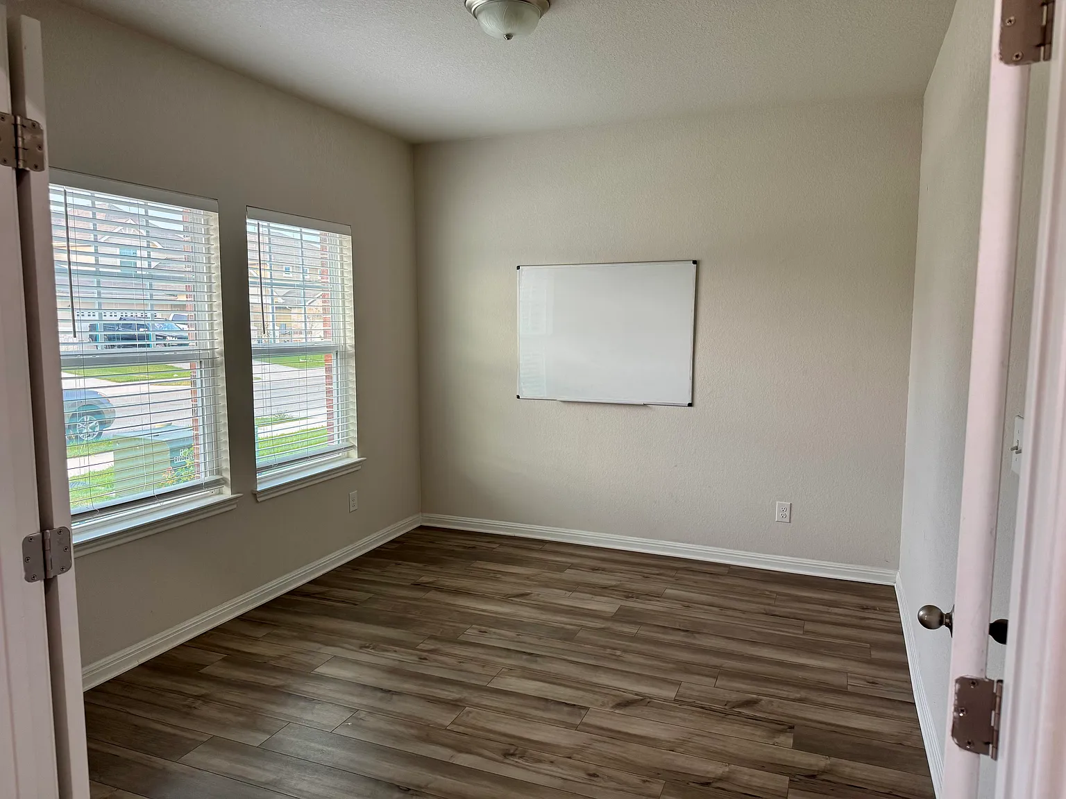 109 Osier Pass — Photo 2