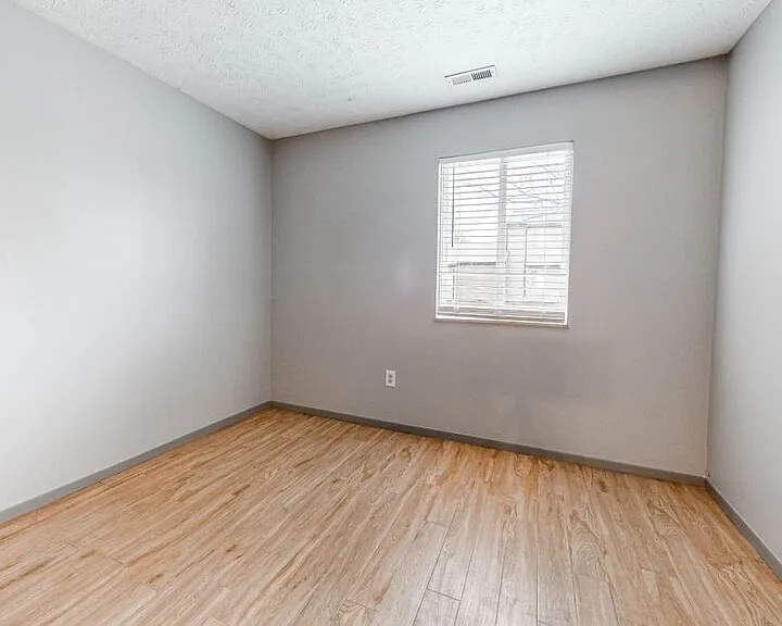 874 S Spring Rd — Photo 12