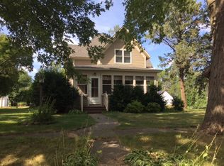 106 Brewer St, Lakota, IA 50451