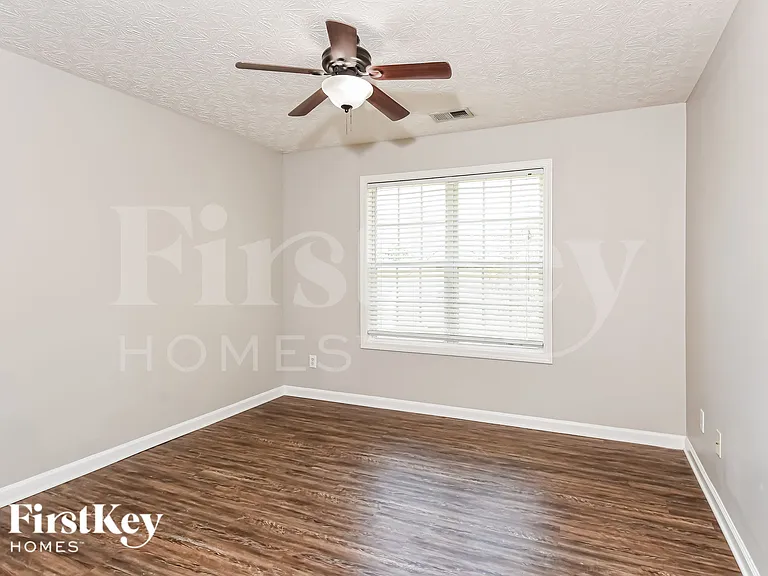 42 Kades Cove Dr — Photo 12