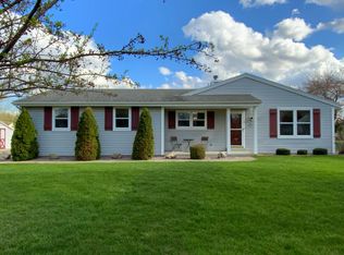 S73W14327 Woods Rd, Muskego, WI 53150