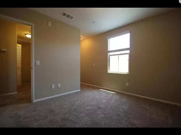 1824 Peach Ct #3 — Photo 6