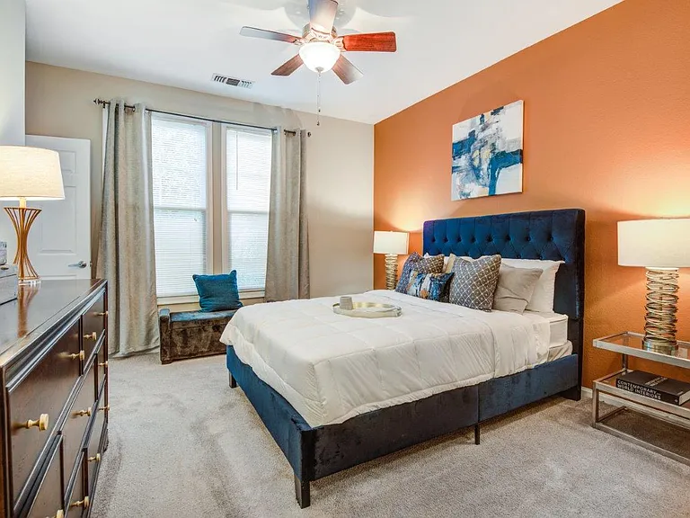 Village at Potomac Falls Apartment Homes — Photo 10