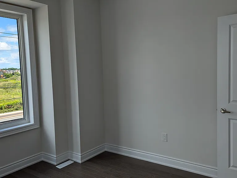 Tennant Cir — Photo 5