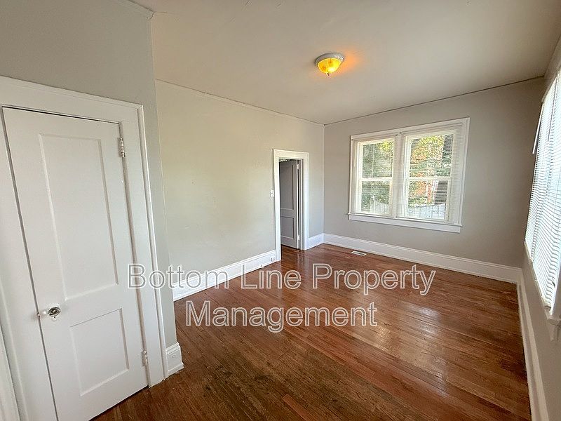 1st image of 2108 E 7th St APT 3