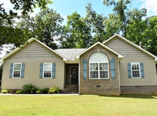 1010 Ackia Dr, Crossville, TN 38572
