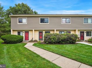 53 Ash Stoker Ln, Horsham, PA 19044