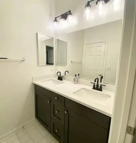 21199 Packing House Ct — Photo 33