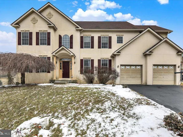 1631 W Thistle Dr, Wyomissing, PA 19610