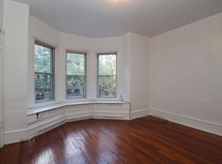 422 S 45th St #2F, Philadelphia, PA 19104