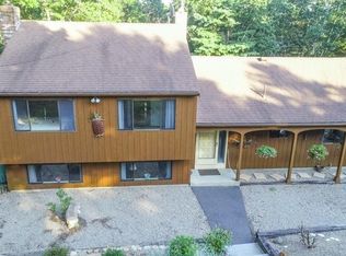 20 Baker Rd, Plymouth, MA 02360