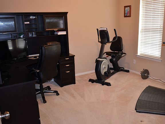 2nd image of 7304 Teakwood Dr